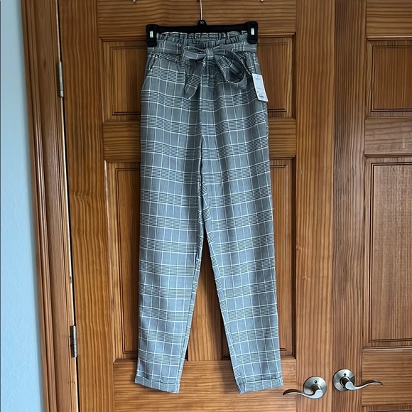 SO Pants - Gray Plaid High-Waisted Pants
